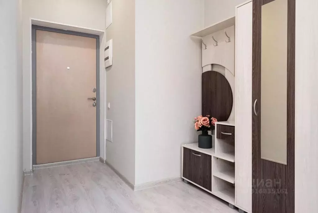 2-к кв. Свердловская область, Екатеринбург ул. Азина, 22/2 (80.0 м) - Фото 1