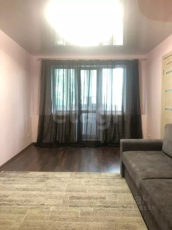 2-к кв. Псковская область, Псков ул. Максима Горького, 25 (45.7 м) - Фото 1