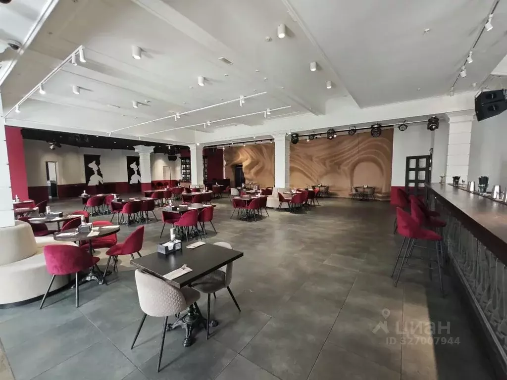 Помещение свободного назначения в Татарстан, Набережные Челны просп. ... - Фото 2