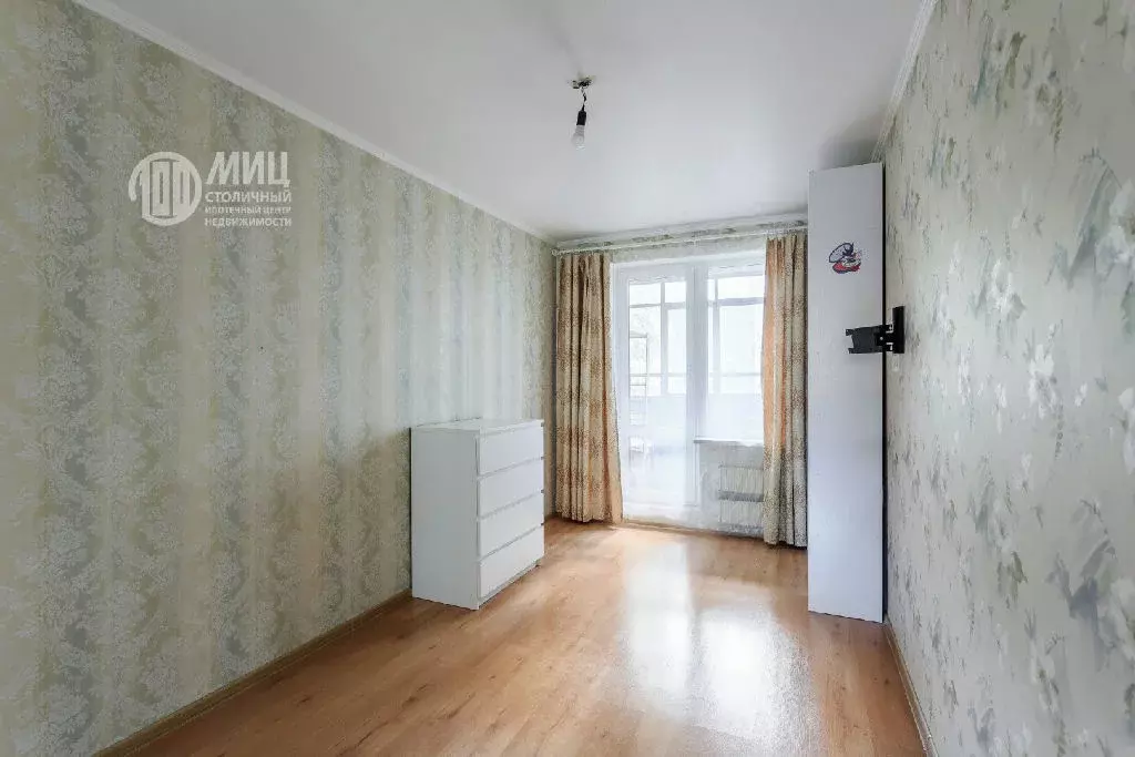 Продается 3-комнатная квартира - Фото 2