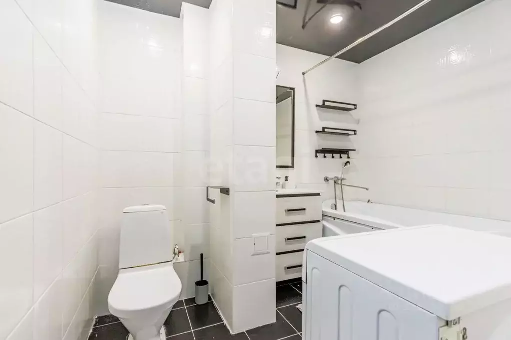 2-к кв. Тюменская область, Тюмень Кремлевская ул., 89 (44.0 м) - Фото 1