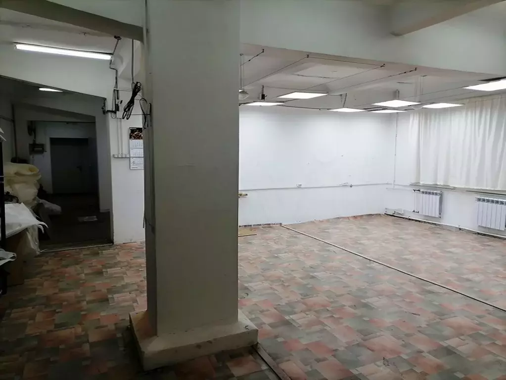 Помещение свободного назначения в Свердловская область, Екатеринбург ... - Фото 1