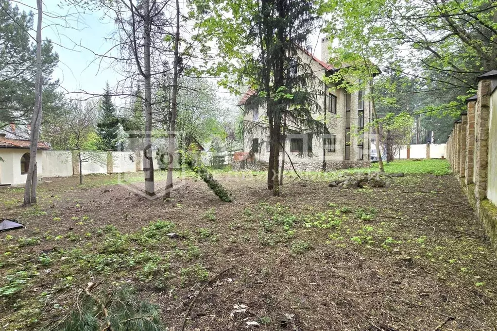 Участок в Московская область, Одинцовский городской округ, пос. ... - Фото 1