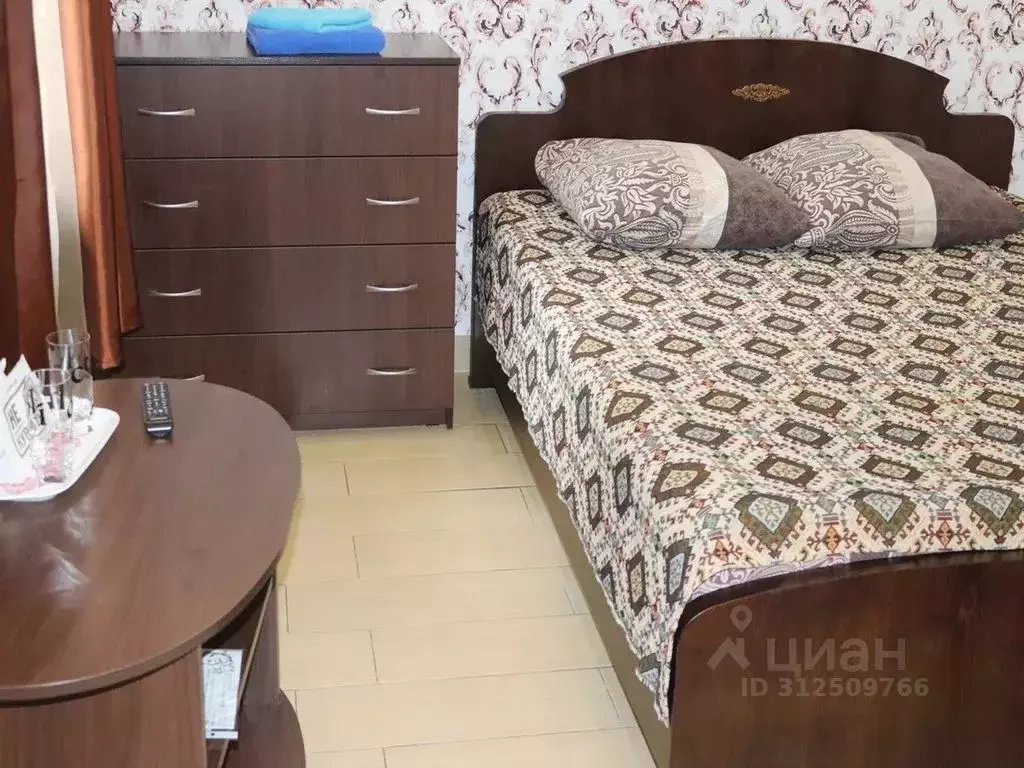 Комната Челябинская область, Челябинск Гражданская ул., 9 - Фото 1