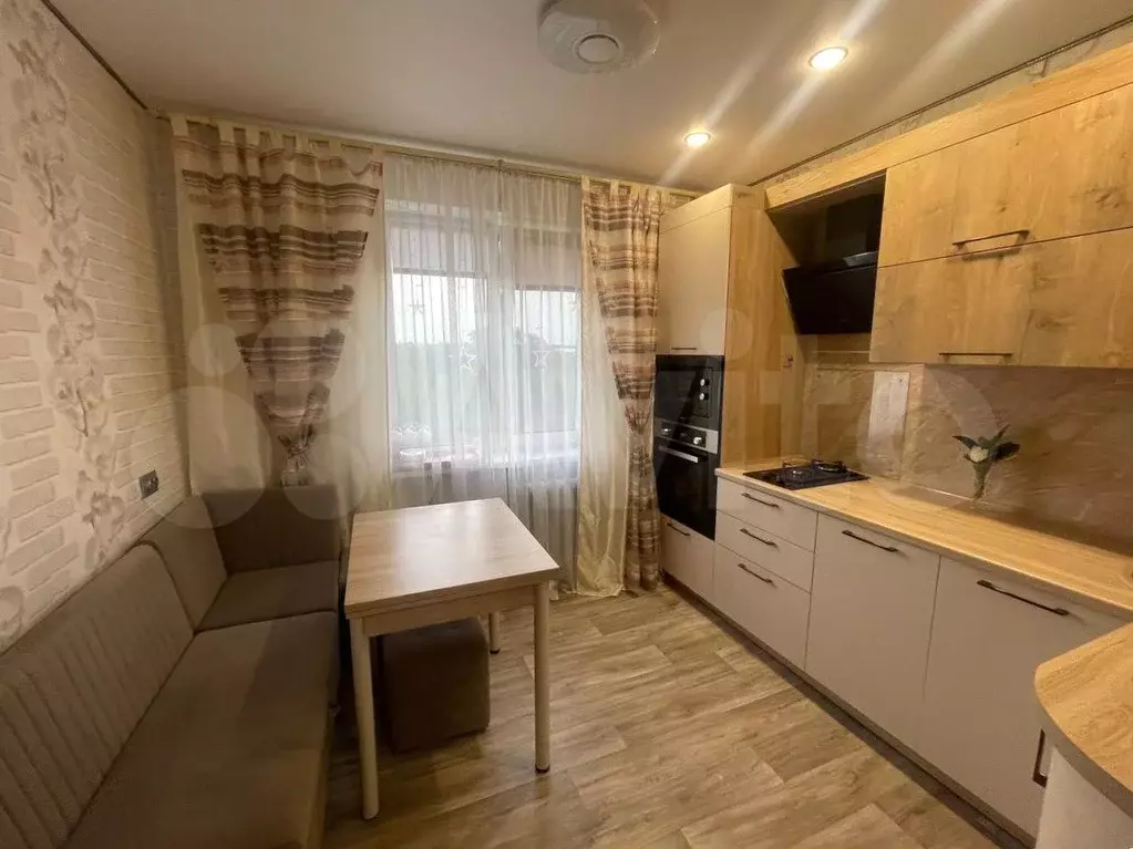 2-к. квартира, 50,2 м, 7/10 эт. - Фото 1