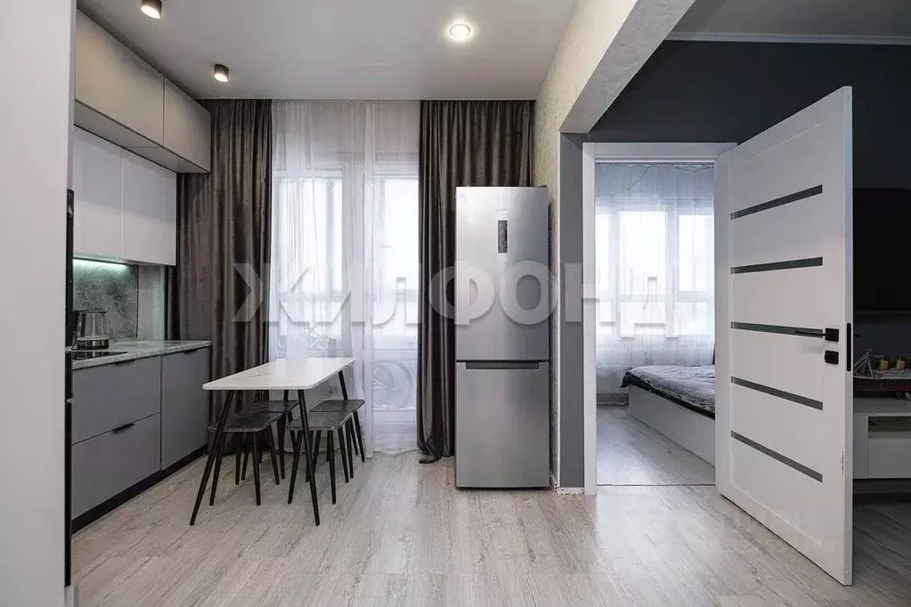 2-к кв. Новосибирская область, Новосибирск ул. Александра Чистякова, ... - Фото 1