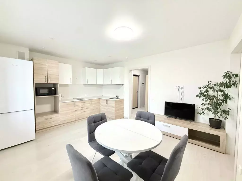 2-к кв. Кировская область, Киров ул. Ивана Попова, 38 (50.3 м) - Фото 1