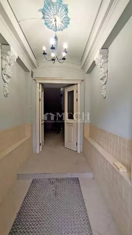 Продается комната в 9-комнатной квартире - Фото 1