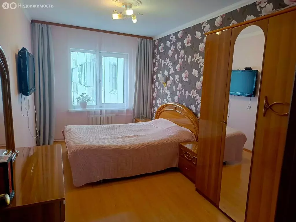 3-комнатная квартира: Иркутск, улица Маршала Конева, 20/21 (67 м) - Фото 1