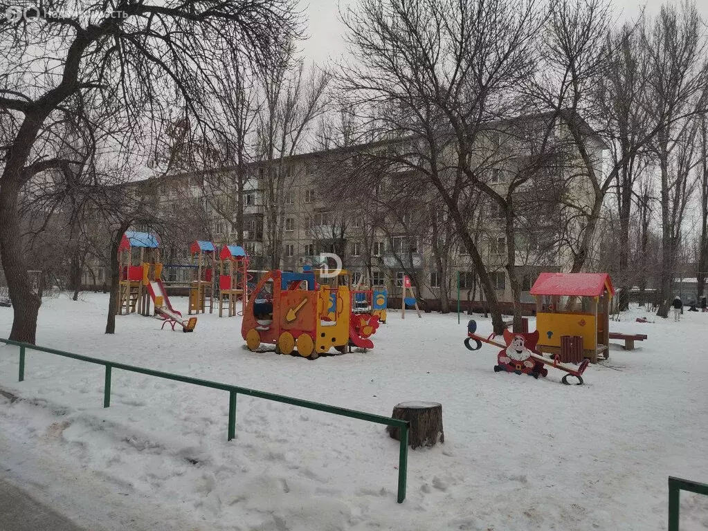 3-комнатная квартира: Саратов, улица имени В.И. Чемодурова, 5 (58 м) - Фото 2