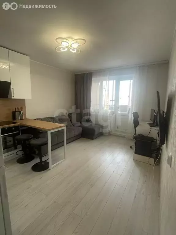 3-комнатная квартира: Томск, улица Энтузиастов, 41 (52 м) - Фото 1