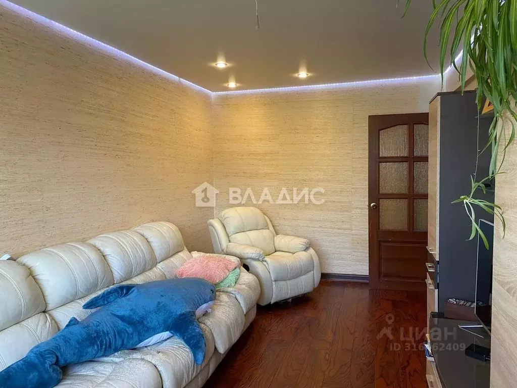 4-к кв. Иркутская область, Ангарск 17А мкр, 28 (75.7 м) - Фото 1