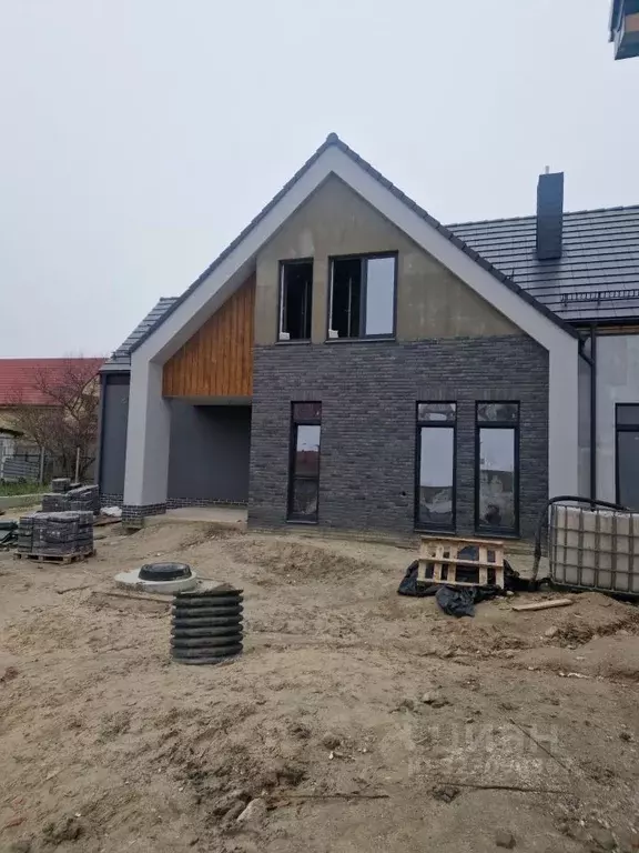 Дом в Калининградская область, Гурьевский муниципальный округ, пос. ... - Фото 1