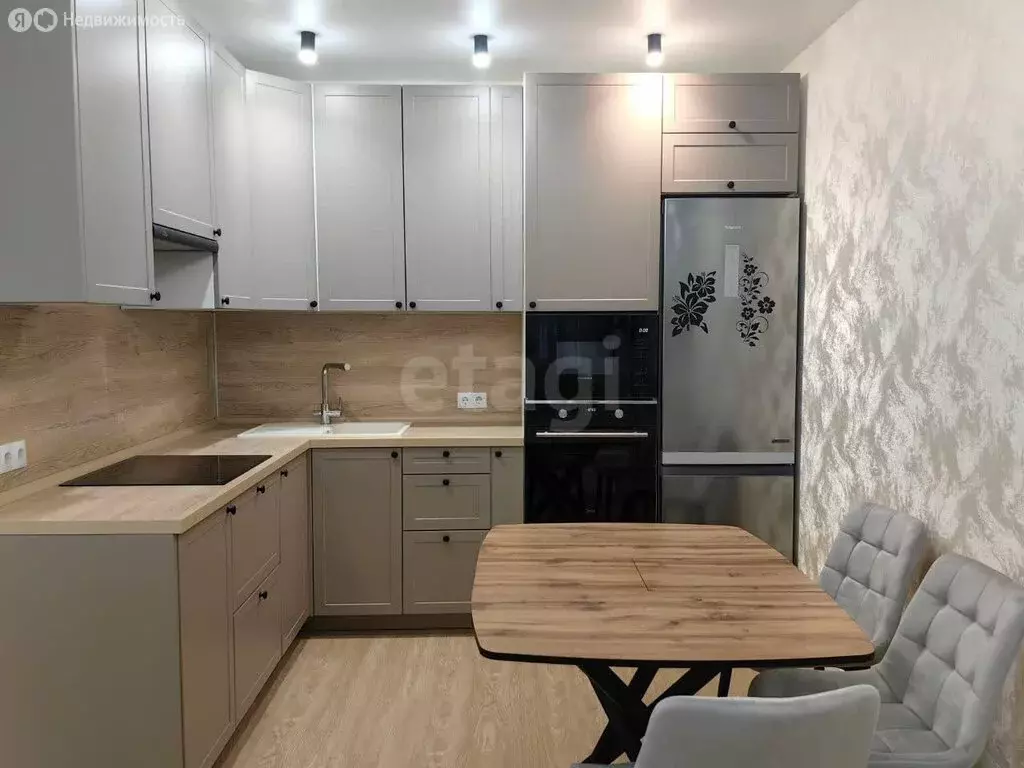 1-комнатная квартира: Тюмень, улица Тимофея Чаркова, 87 (39.9 м) - Фото 2