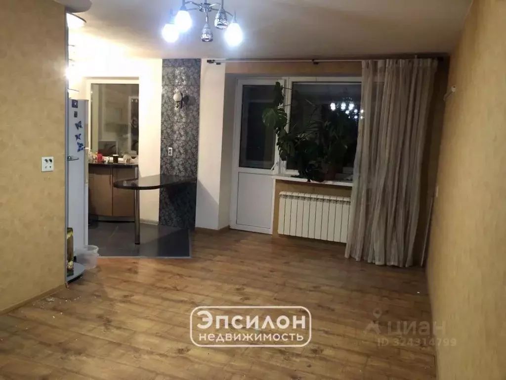 Студия Курская область, Курск ул. Карла Маркса, 14 (61.9 м) - Фото 1