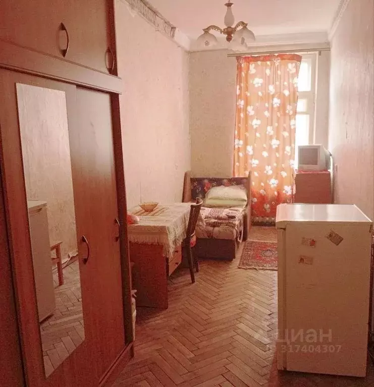 Комната Санкт-Петербург 16-я Васильевского острова линия, 35 (12.6 м) - Фото 0