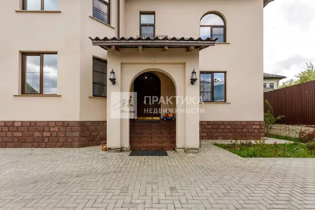 Продается дом в Москве - Фото 1