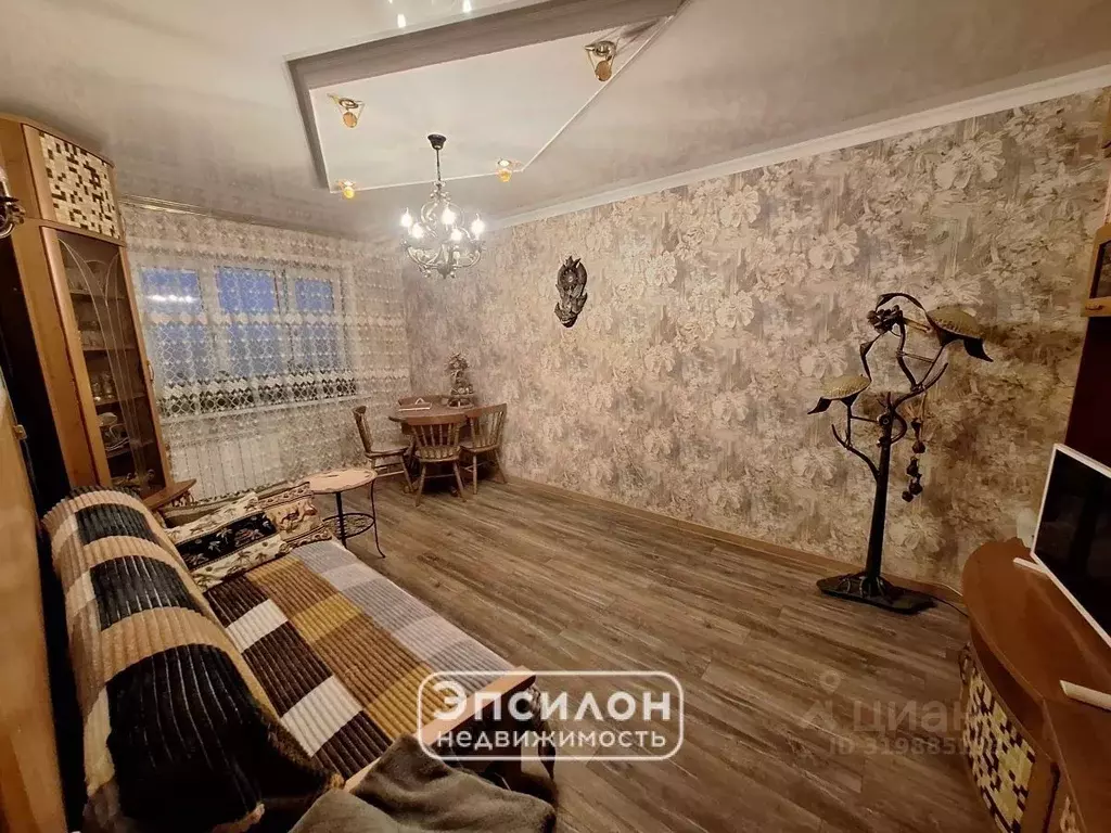 2-к кв. Курская область, Курск Звездная ул., 21 (54.0 м) - Фото 0