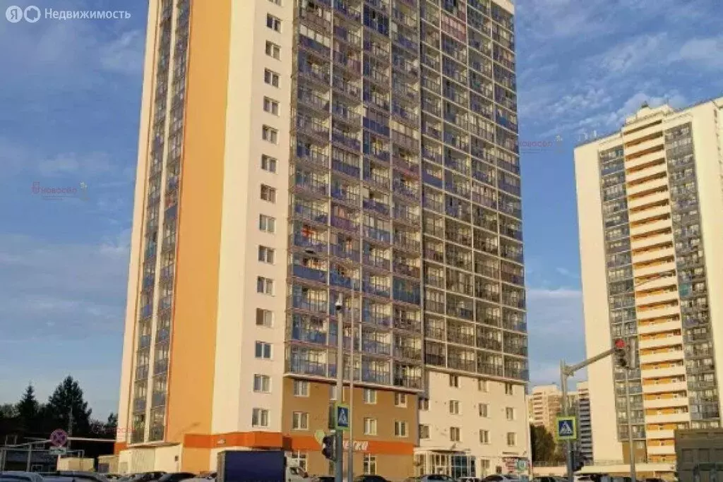 Квартира-студия: Екатеринбург, Рощинская улица, 26 (28 м) - Фото 2