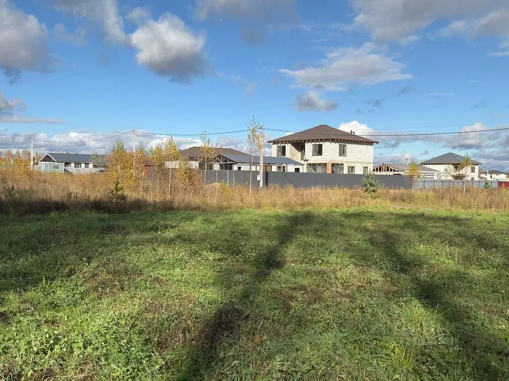 Участок в Московская область, Домодедово городской округ, д. ... - Фото 1