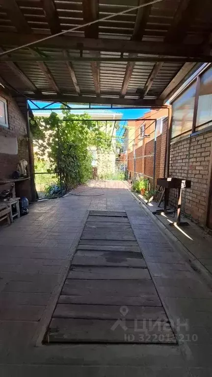 Дом в Ростовская область, Ростов-на-Дону пос. Орджоникидзе, ул. ... - Фото 1