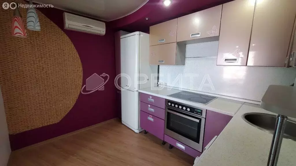 2-комнатная квартира: Тюмень, улица Бабарынка, 20А (30.1 м) - Фото 0