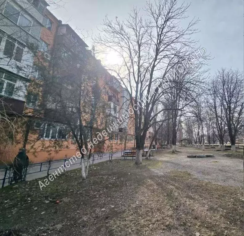 2-к кв. Ростовская область, Таганрог ул. Зои Космодемьянской (45.0 м) - Фото 0