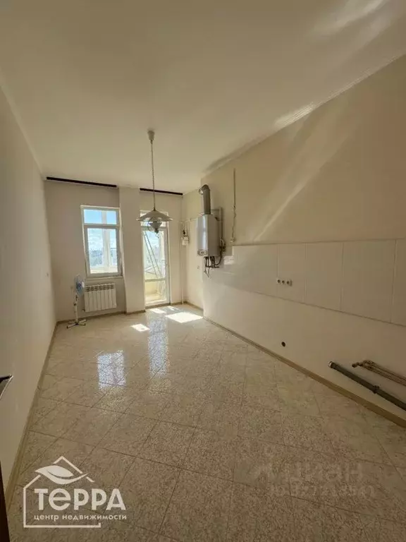 2-к кв. Крым, Евпатория просп. Ленина, 19 (82.0 м) - Фото 1