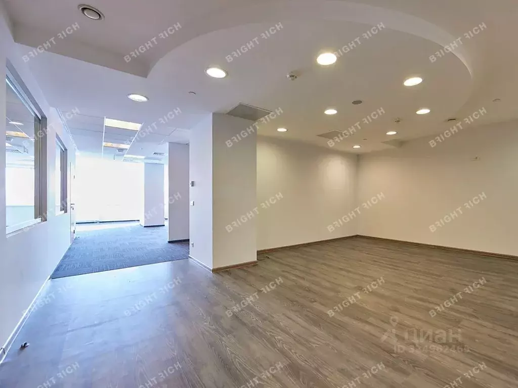Офис в Москва ул. Двинцев, 12к1А (927 м) - Фото 1