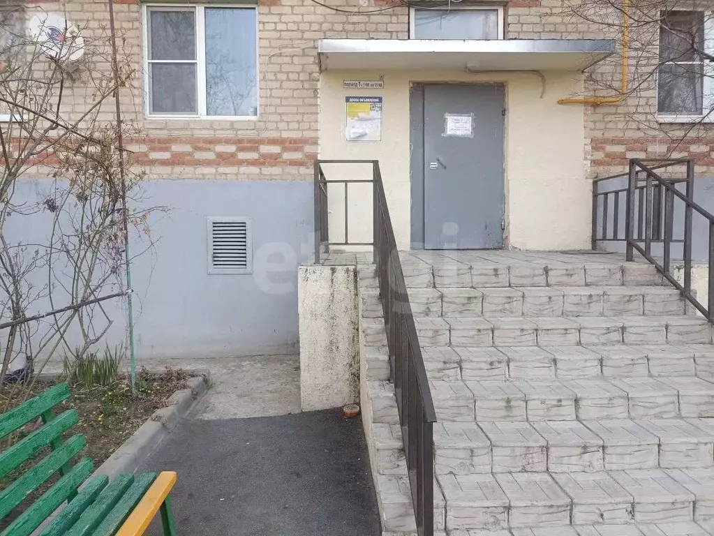 3-к кв. Краснодарский край, Темрюк ул. Ленина (58.4 м) - Фото 0