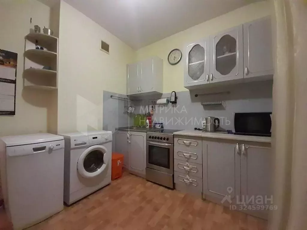 1-к кв. Тюменская область, Тюмень ул. Газовиков, 49 (32.3 м) - Фото 1