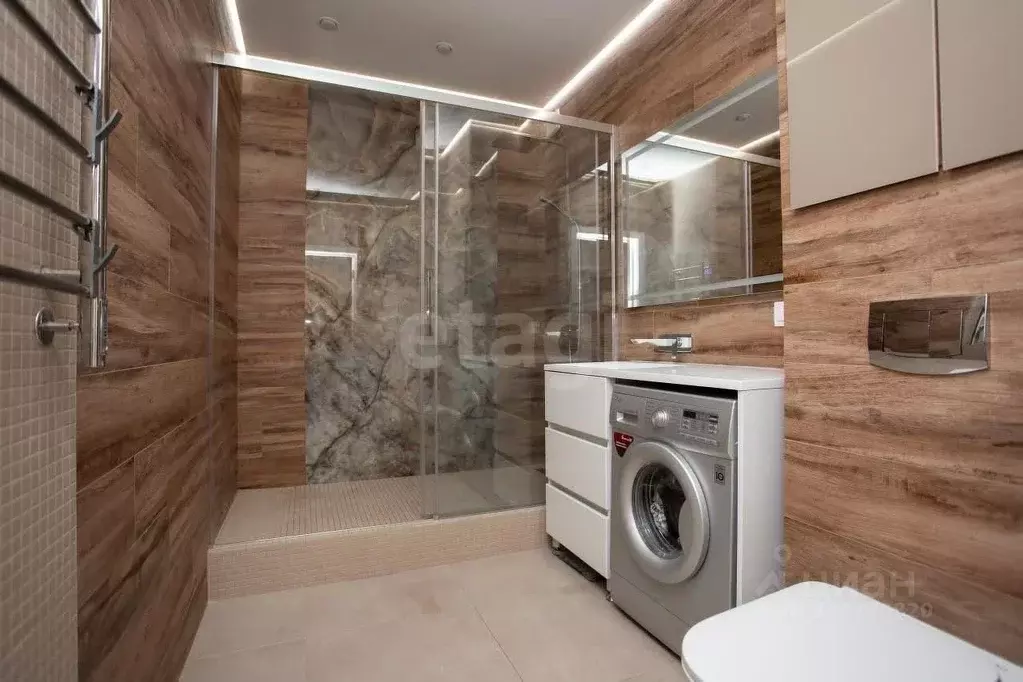 1-к кв. Тюменская область, Тюмень ул. Пожарных и Спасателей, 5к1 (41.5 ... - Фото 1