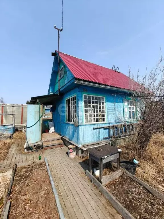Дом в Хабаровский край, Комсомольск-на-Амуре Строитель СНТ, ул. 6-я, ... - Фото 0