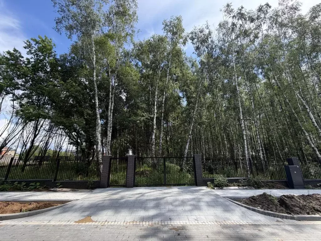 Участок в Московская область, Красногорск городской округ, д. ... - Фото 2