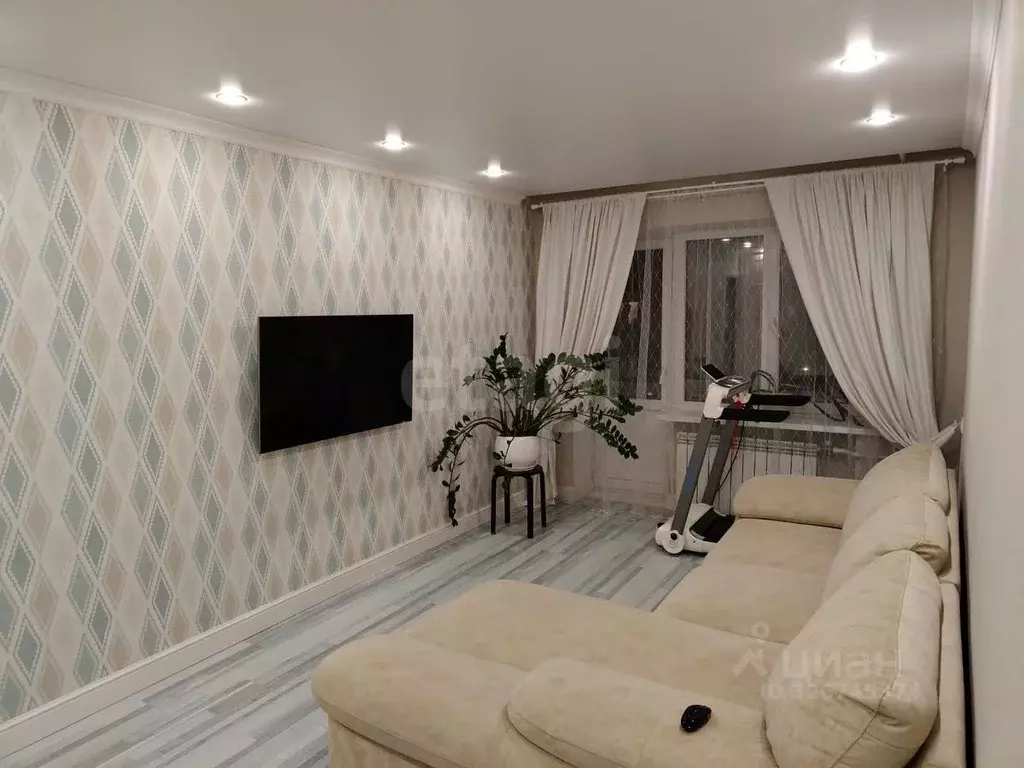 2-к кв. Татарстан, Казань ул. 10-я Союзная, 35 (55.0 м) - Фото 1