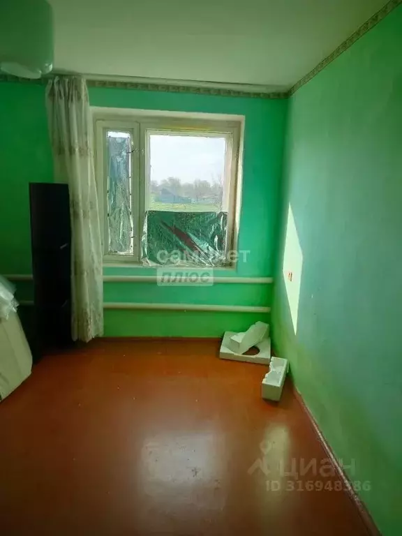 3-к кв. Калмыкия, с. Приютное ул. Апанасенко, 1 (64.0 м) - Фото 1