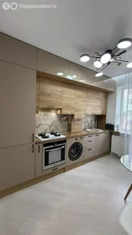 1-комнатная квартира: Калининград, улица Александра Суворова, 31 (30 ... - Фото 0