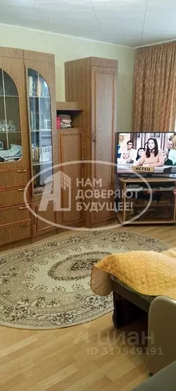 2-к кв. Удмуртия, Глазов ул. Карла Маркса, 1 (49.6 м) - Фото 0