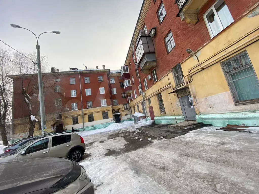 Комната 20 м в 3-к., 4/4 эт. - Фото 0