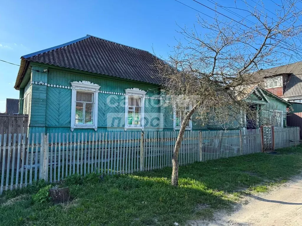 Дом в Брянская область, Брянск 3-й Ткацкий проезд, 15 (66 м) - Фото 0