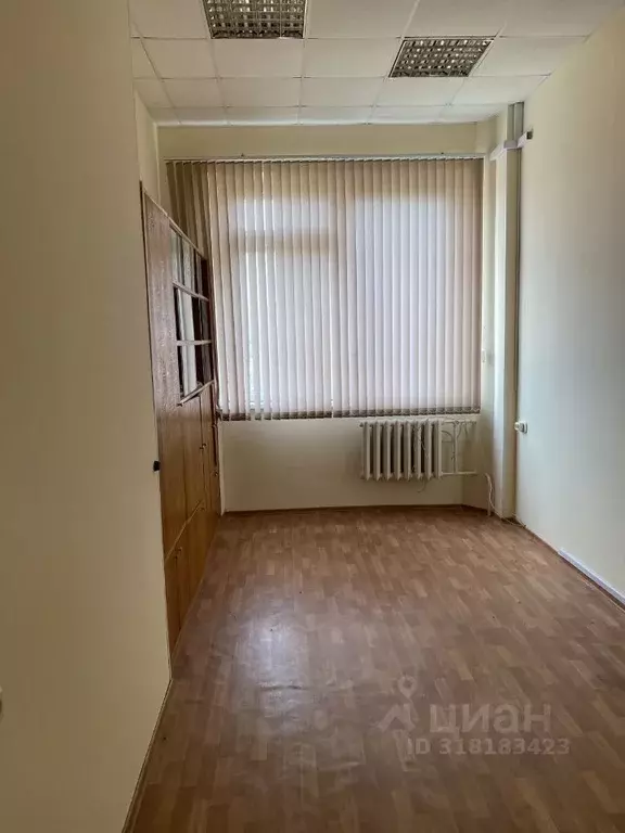 Помещение свободного назначения в Санкт-Петербург пос. Тярлево,  (17 ... - Фото 0