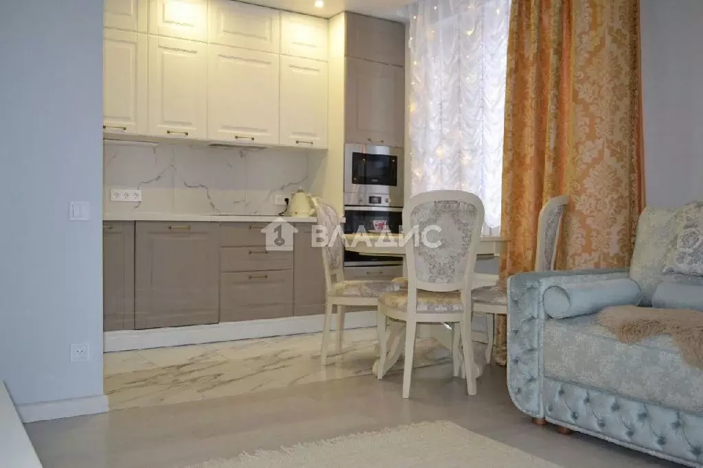 Продается 3-комнатная квартира - Фото 2