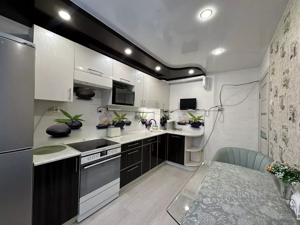 3-к кв. Кировская область, Киров ул. Блюхера, 32 (71.0 м) - Фото 0