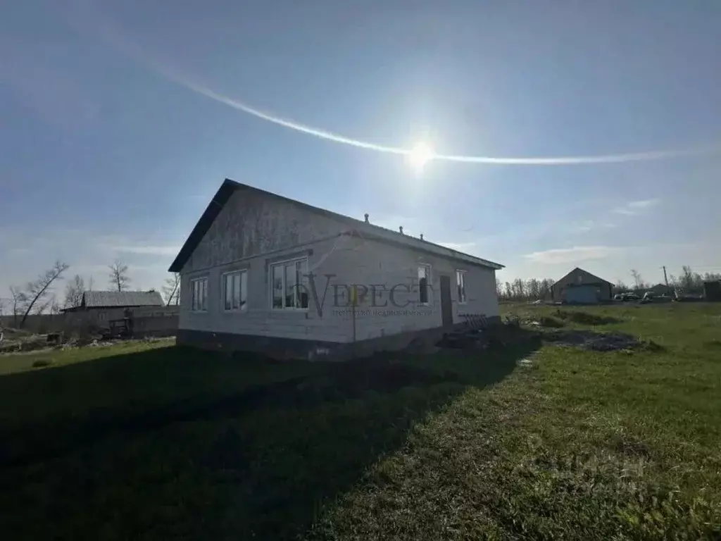 Дом в Белгородская область, Старооскольский городской округ, с. ... - Фото 2
