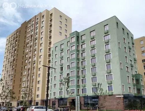 2-комнатная квартира: Тюмень, улица Эльвиры Федоровой, 3 (53.9 м) - Фото 1
