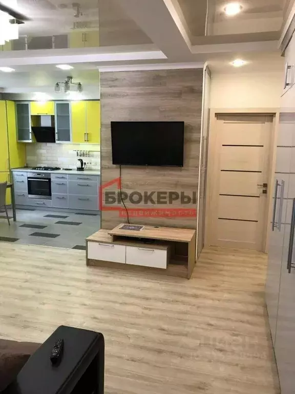 3-к кв. Севастополь ул. Репина, 1Б/4 (69.8 м) - Фото 0