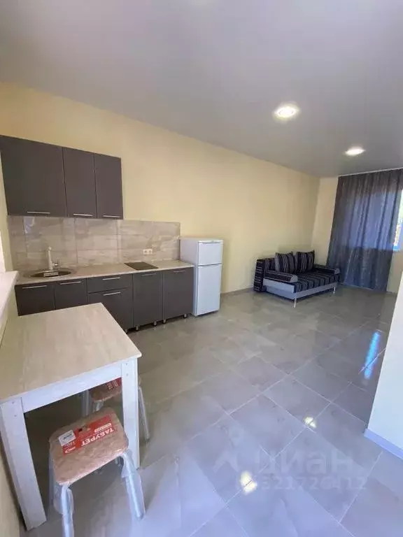 Комната Крым, Сакский район, Новофедоровка пгт ул. Южная, 49 - Фото 1