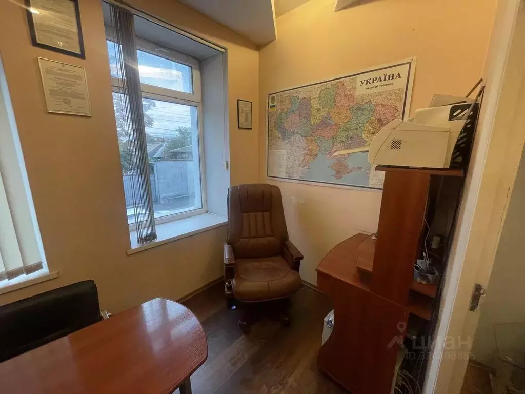 2-к кв. Крым, Симферополь ул. Толстого, 31 (25.8 м) - Фото 1