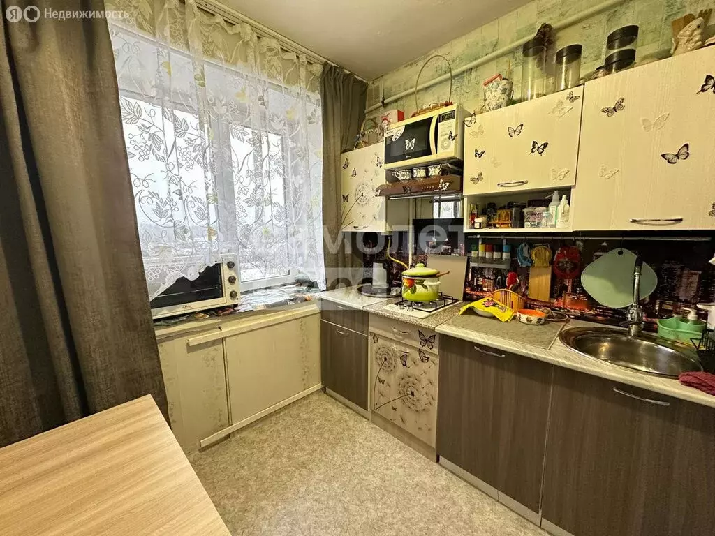 3-комнатная квартира: Омск, улица Челюскинцев, 87 (60.6 м) - Фото 1