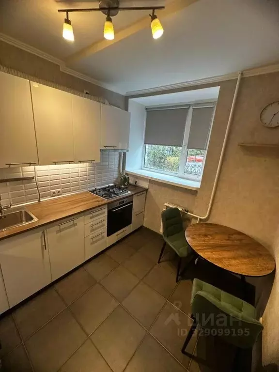 2-к кв. Москва ул. Госпитальный Вал, 3К7 (50.5 м) - Фото 0